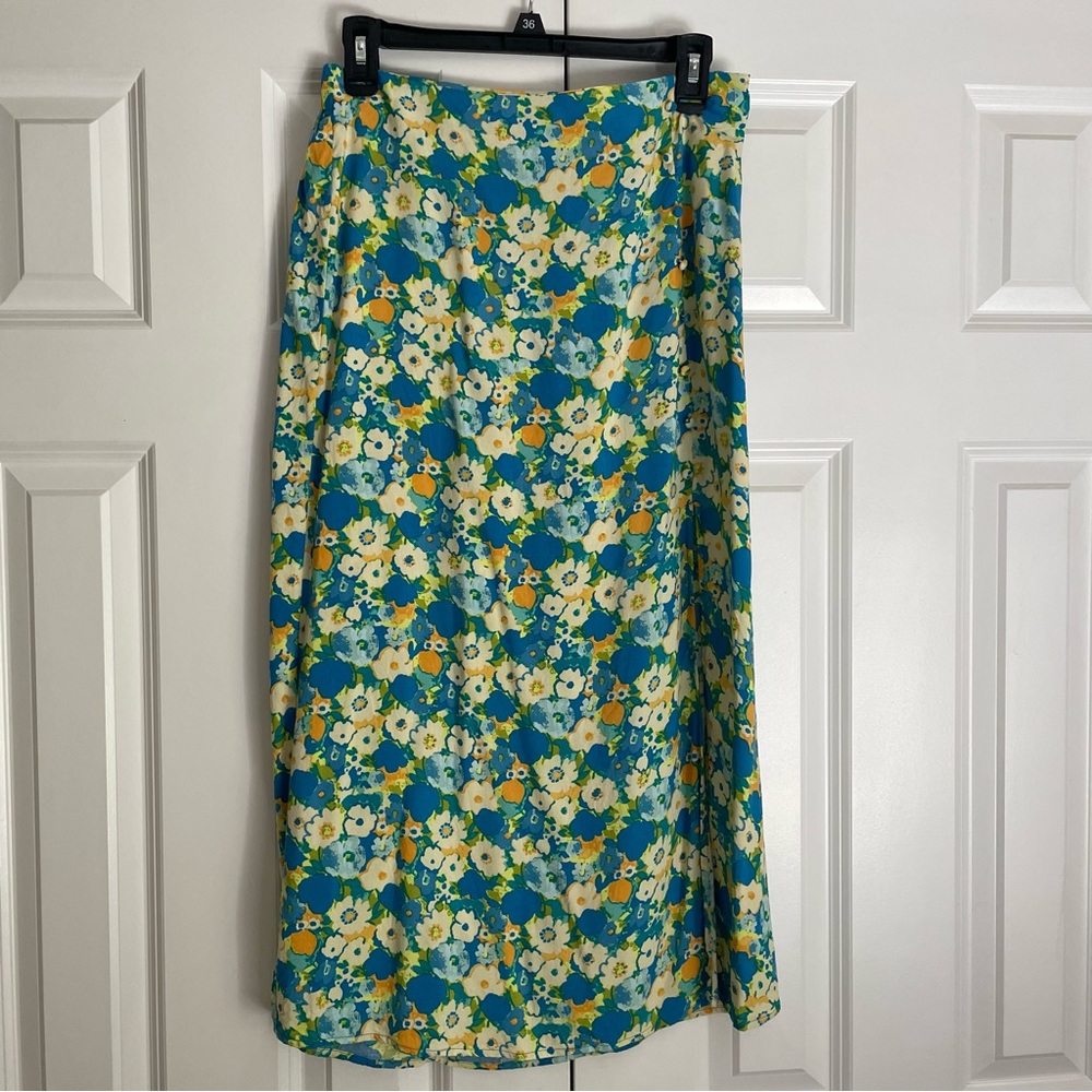 Miss Selfridge Floral Midi Skit